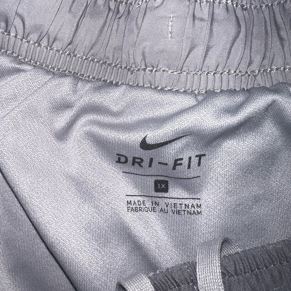 Nike Dri-Fit Shorts - Picture 2 of 3
